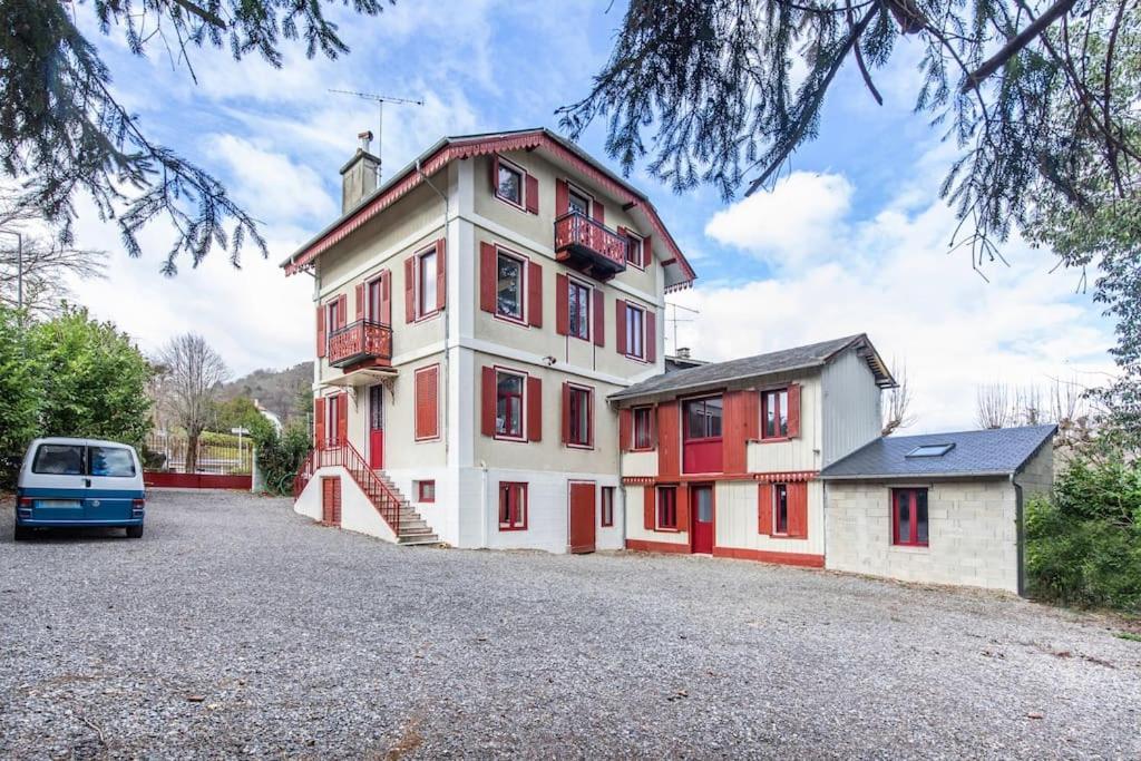Appartement Repaire Du Bagnerais à Bagnères-de-Bigorre Extérieur photo